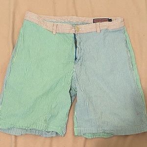 Vineyard Vines club short